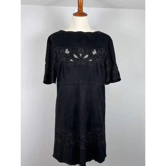 Bar III Black Embroidered Faux Suede Mini Shift Dress Size Large - Picture 1 of 13
